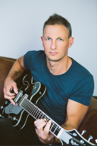 SOUNDS ESCAPE – new album out